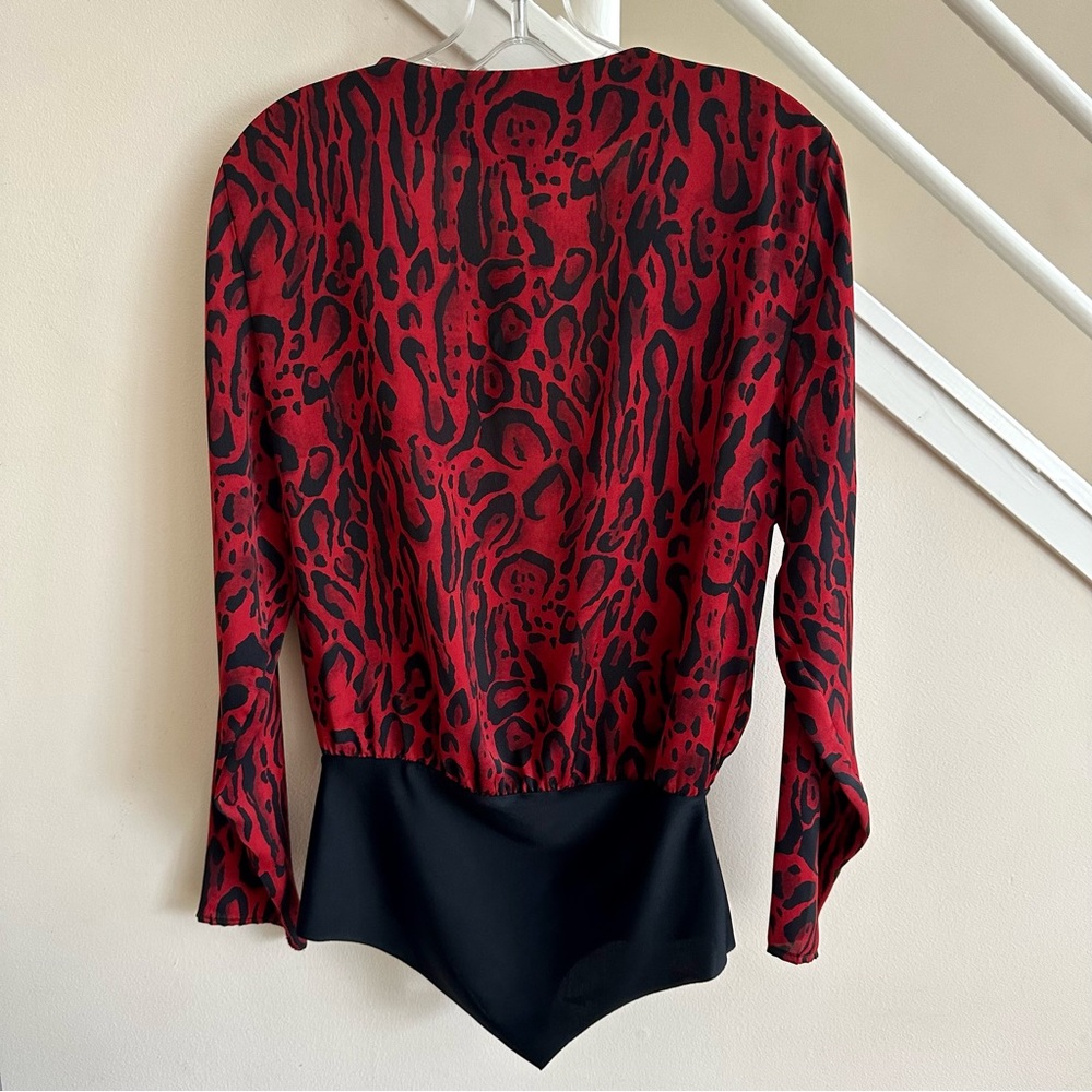 NWT Zara Animal Print Deep V Plunge Draped Wrap Long Sleeve Bodysuit Red Black L - Picture 3 of 16